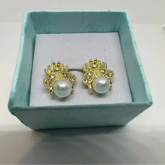 Gold and White Floral Pearl Earrings “Queen Bee” - Picture 2 of 5